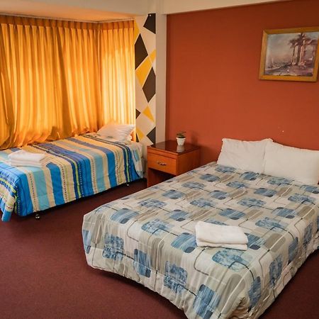 Union Plaza Hotel Кочабамба Екстериор снимка